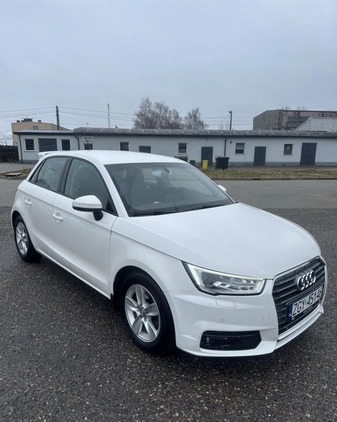 Audi A1 cena 47000 przebieg: 130000, rok produkcji 2015 z Gryfice małe 137